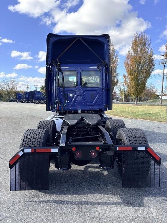 Freightliner CASCADIA 116 Седельные тягачи