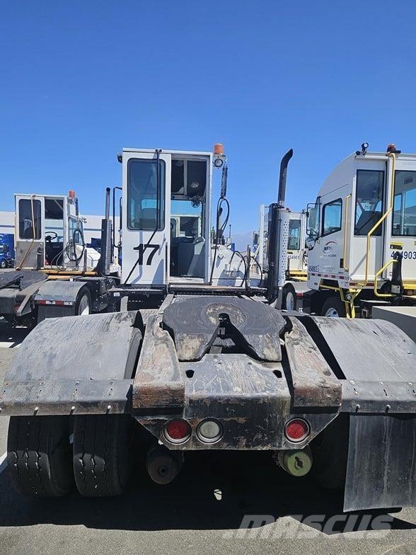 Kalmar OTTAWA 4X2 OFF-ROAD Терминальные тягачи