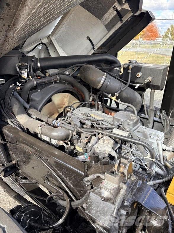 Kalmar OTTAWA 4X2 OFF-ROAD Терминальные тягачи