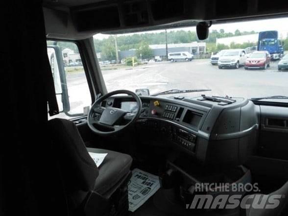 Volvo VNL64T860 Седельные тягачи