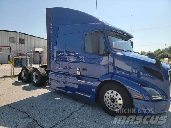Volvo VNL64T860 Седельные тягачи