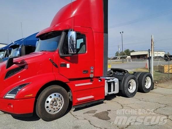 Volvo VNR64T300 Седельные тягачи