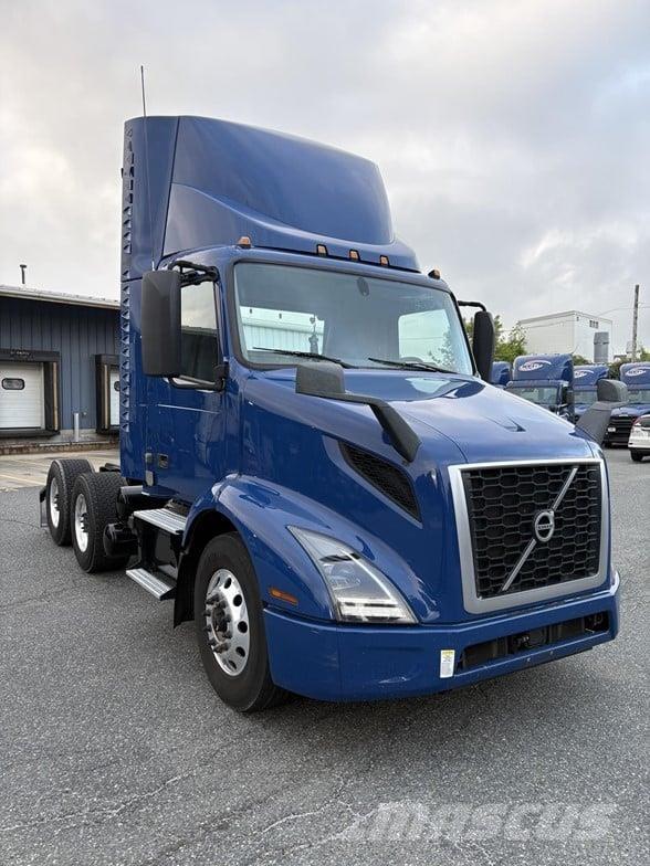 Volvo VNR64T300 Седельные тягачи
