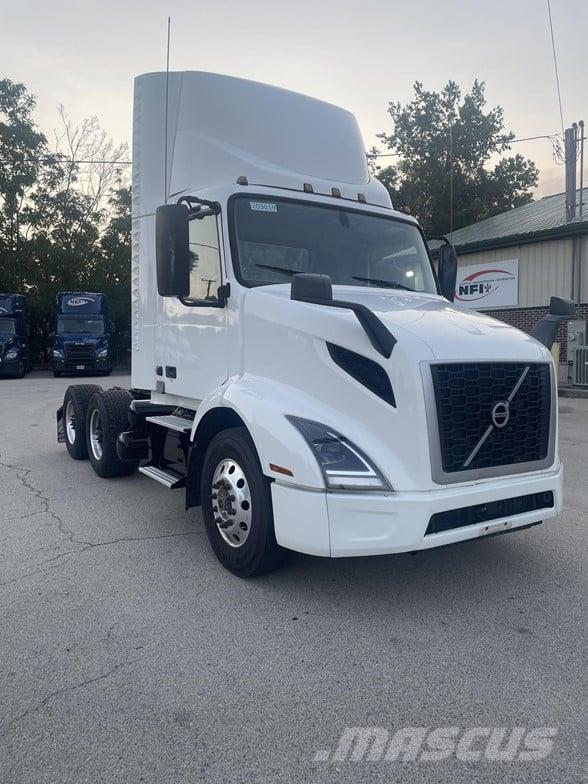 Volvo VNR64T300 Седельные тягачи