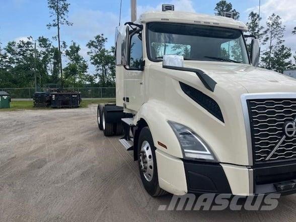 Volvo VNR64T300 Седельные тягачи