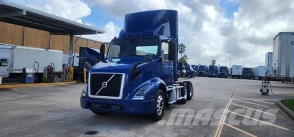 Volvo VNR64T300 Седельные тягачи