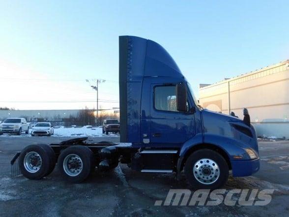 Volvo VNR64T300 Седельные тягачи