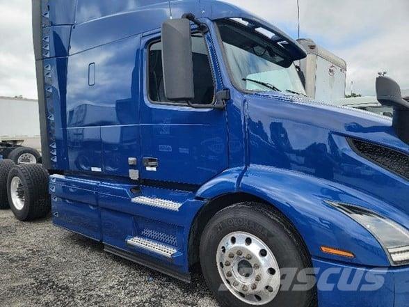 Volvo VNR64T640 Седельные тягачи