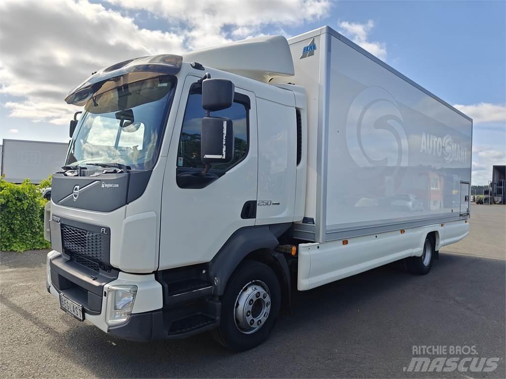Volvo FL250 Грузовики-Фургоны