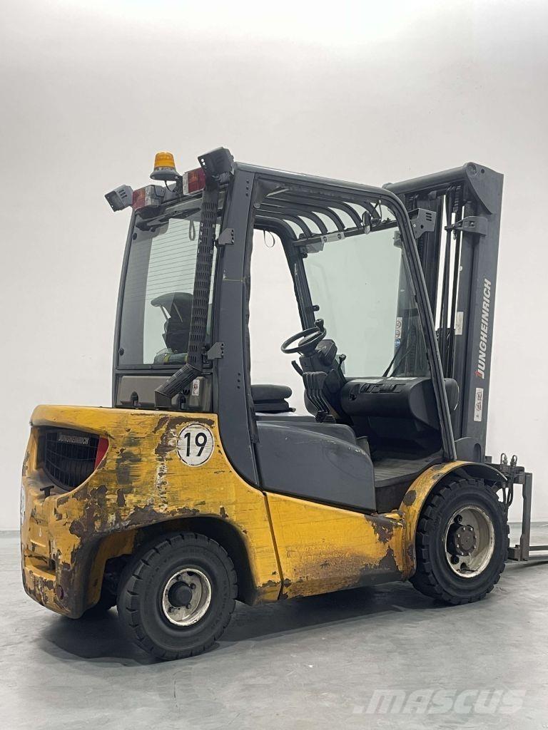 Jungheinrich DFG 430 Дизельные погрузчики