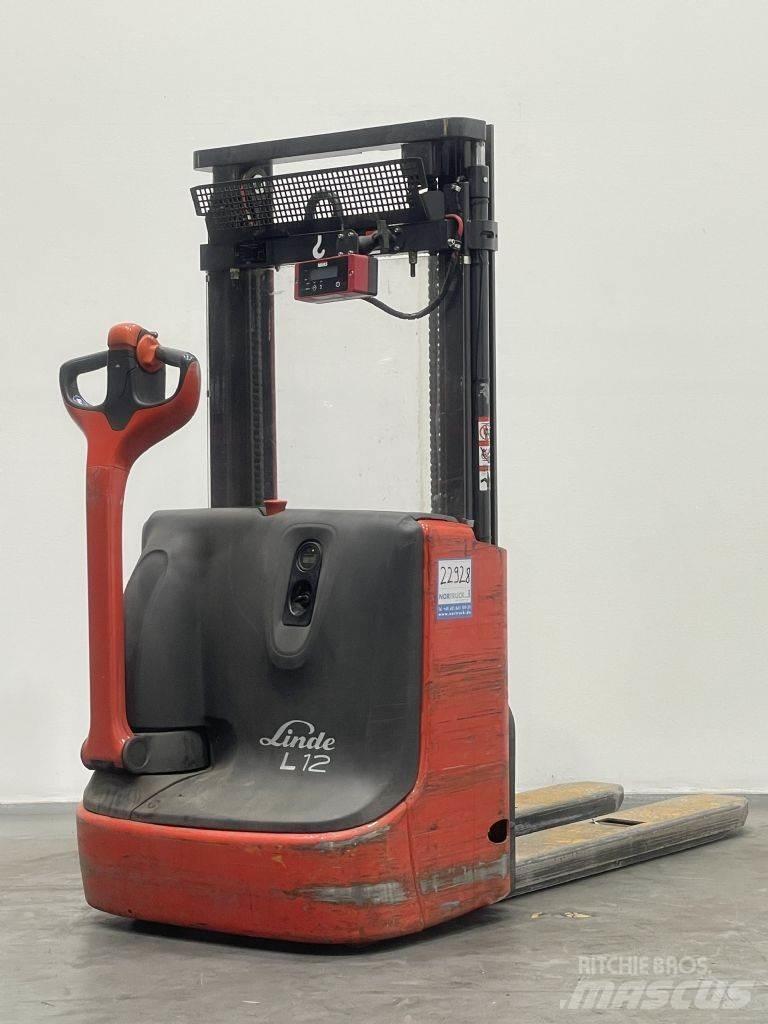 Linde L12 Ручные штабелёры с электроподъёмом