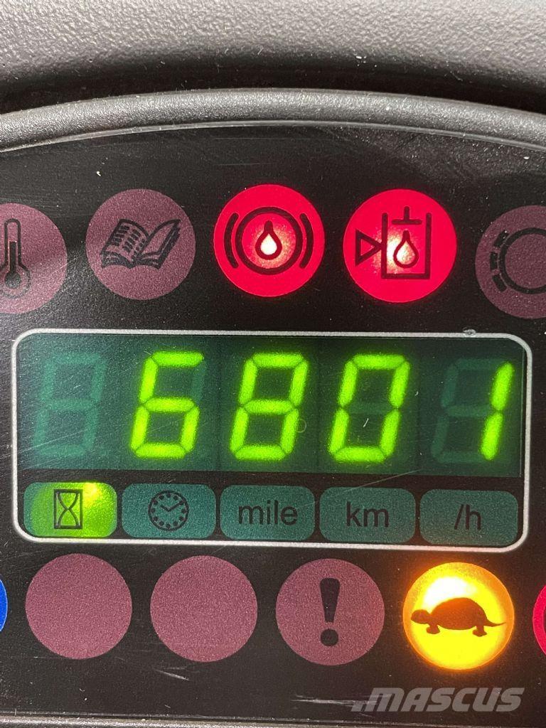 Linde P250-127 Складские электротягачи