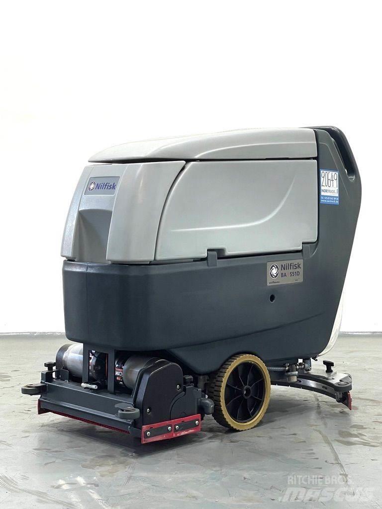 Nilfisk BA 551 CD Вакуумные уборочные машины