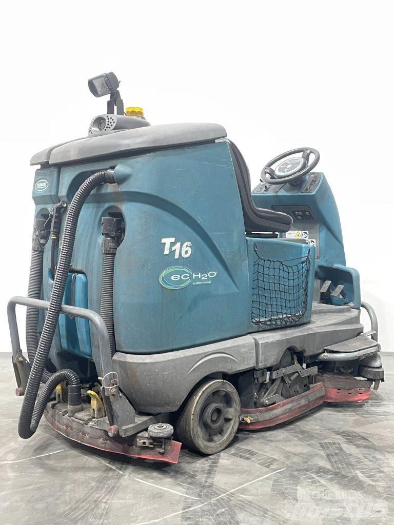 Tennant T16 Вакуумные уборочные машины