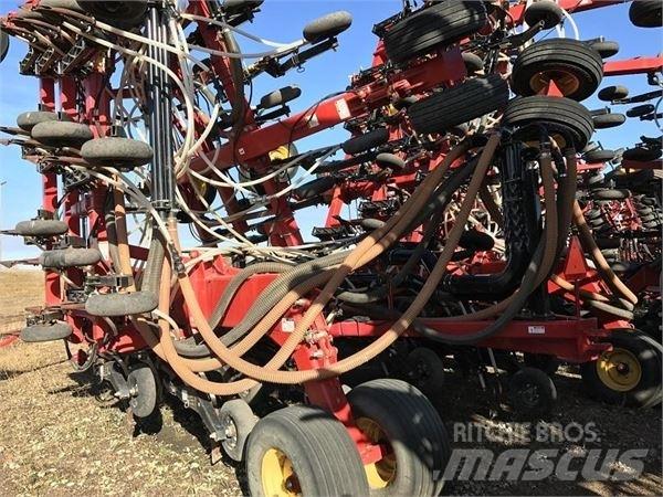 Bourgault 3320 Сеялки
