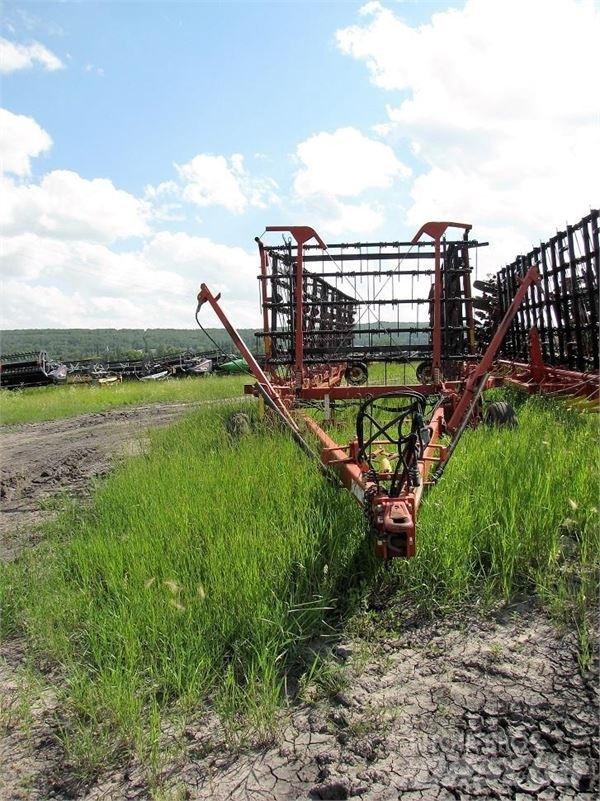 Bourgault 6000 Пружинные бороны