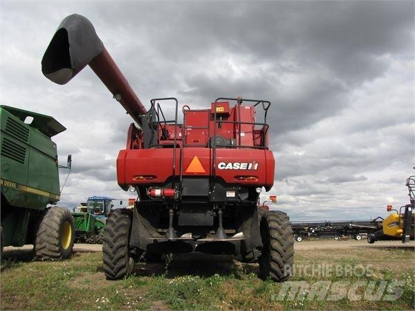 Case IH 7088 Зерноуборочные комбайны