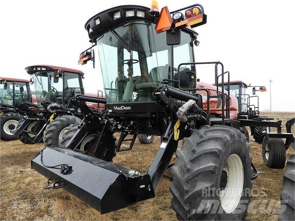 MacDon M155 Уборочные комбайны