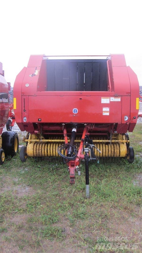 New Holland BR780 Рулонные пресс-подборщики