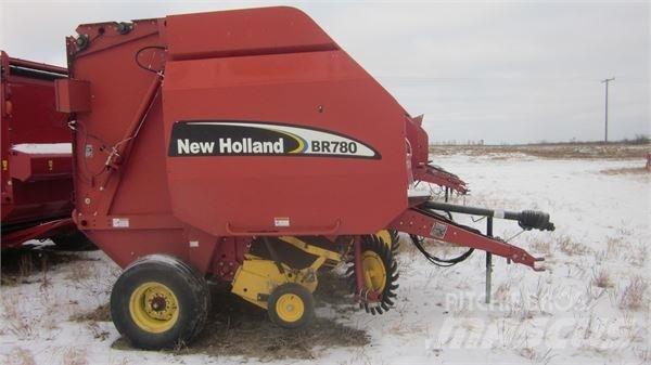 New Holland BR780 Рулонные пресс-подборщики