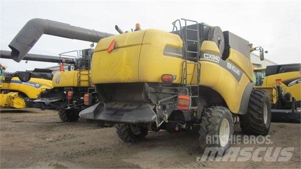 New Holland CX840 Зерноуборочные комбайны