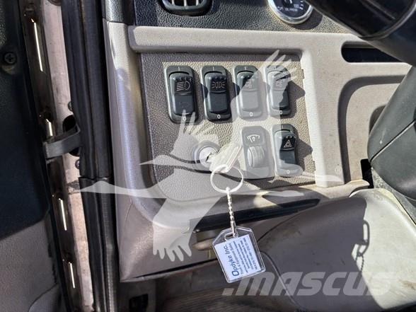 Peterbilt 365 Грузовики-платформы/боковая разгрузка