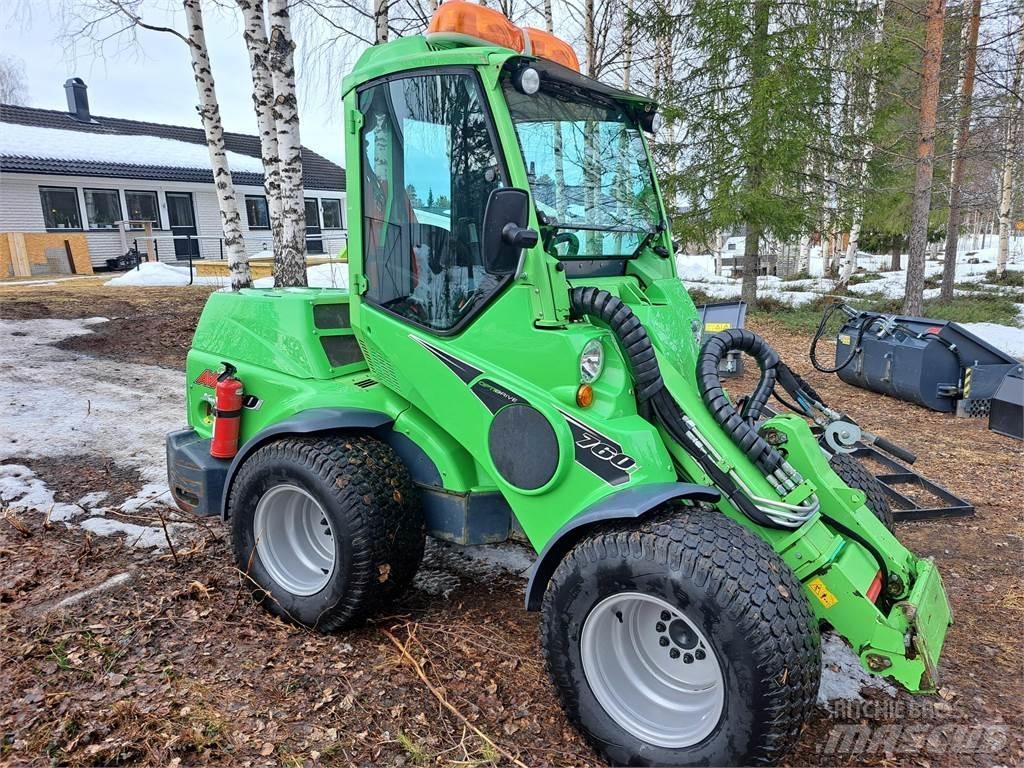 Avant 760i Мини-погрузчики