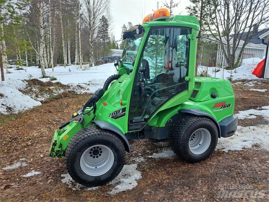 Avant 760i Мини-погрузчики