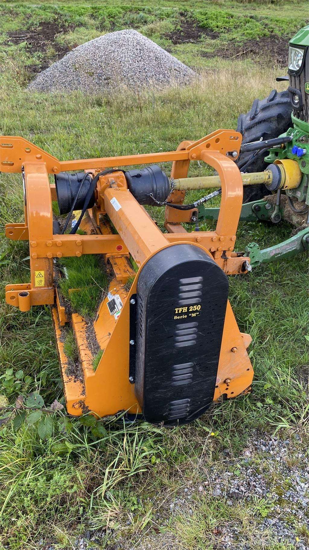 Berti TFH 250 BETESPUTS Мульчирователи