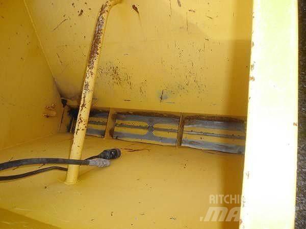 Broddway Falköping Пескоразбрасыватели