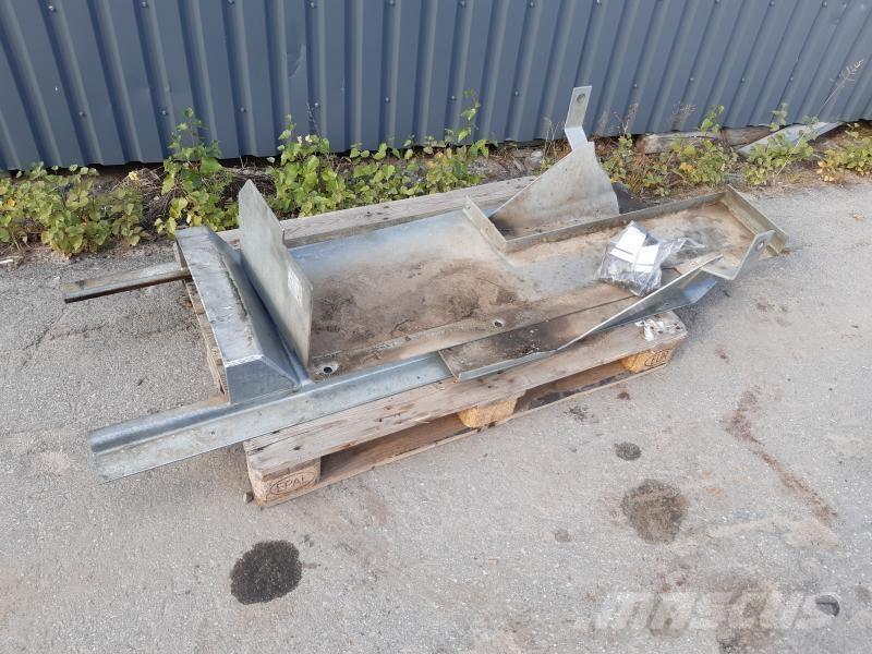  BUKPLÅT MF 5420 Навесное оборудование и запчасти