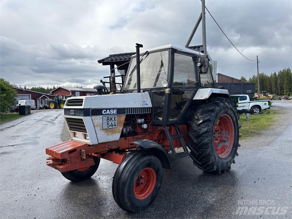 Case IH 1490 4WD Трактора