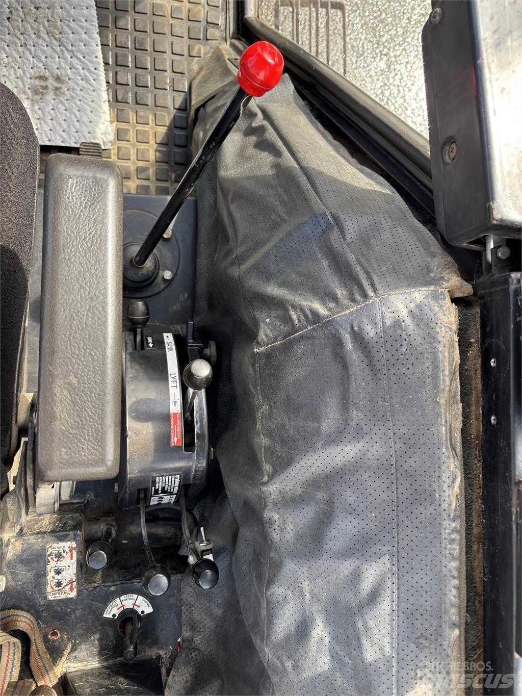Case IH 1490 4WD Трактора