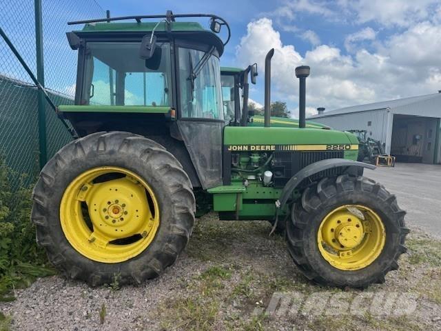 John Deere 2250 TRAKTOR Трактора