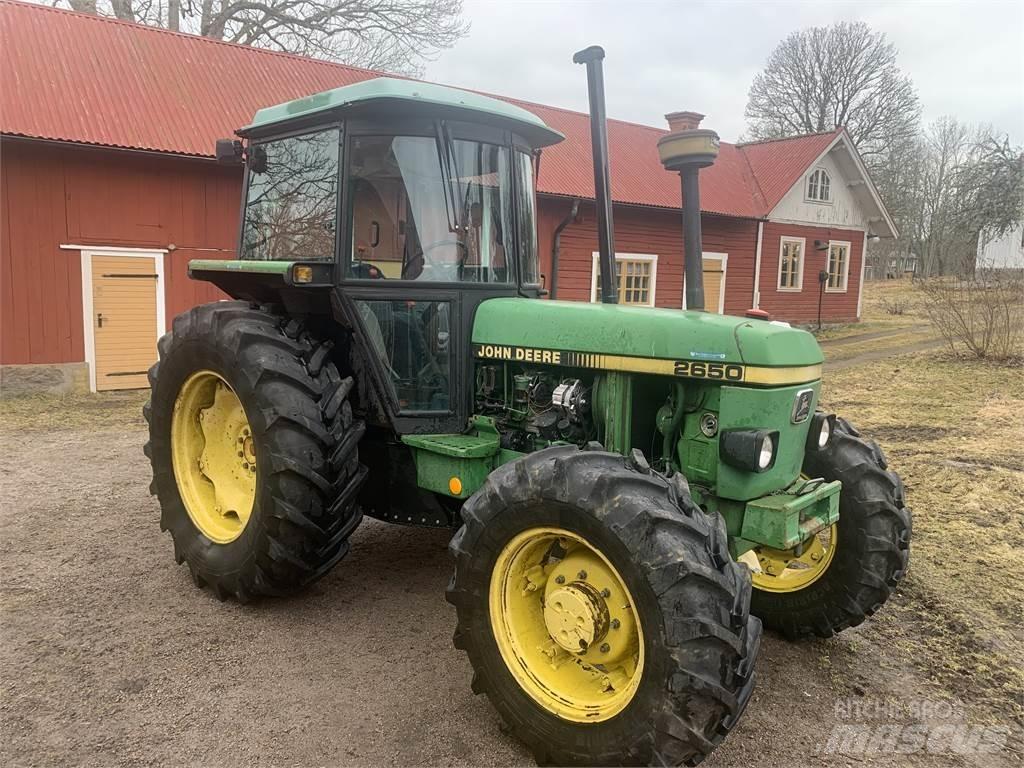 John Deere 2650 Трактора