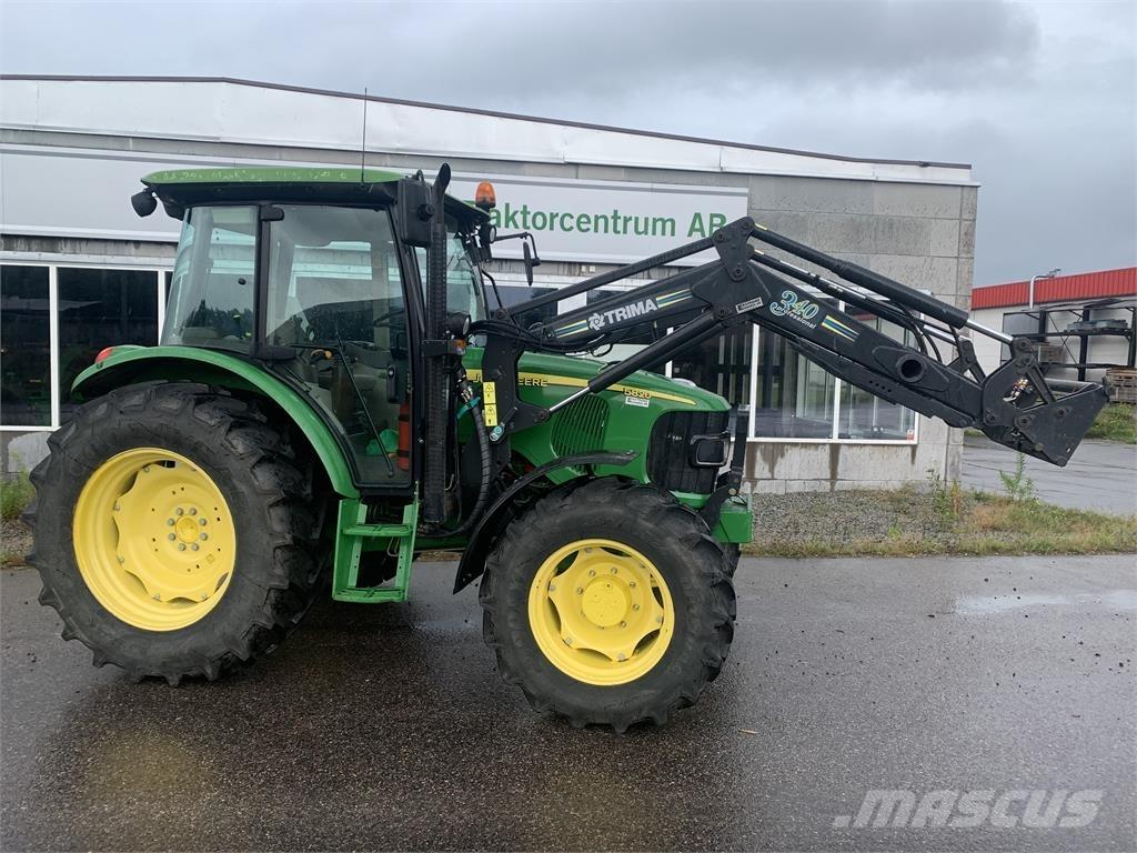 John Deere 5820 Трактора
