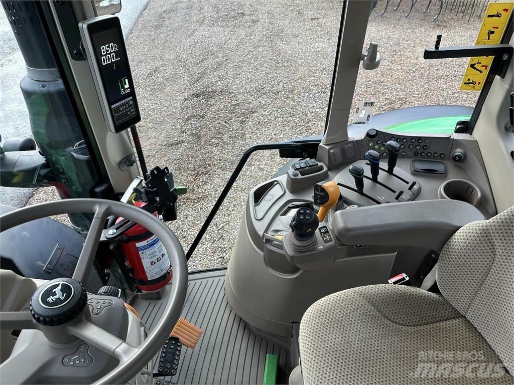John Deere 6120M Трактора