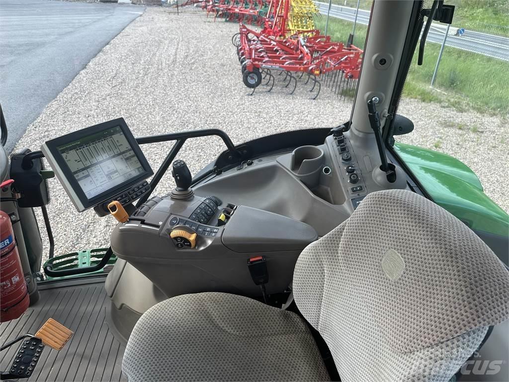 John Deere 6215R Трактора