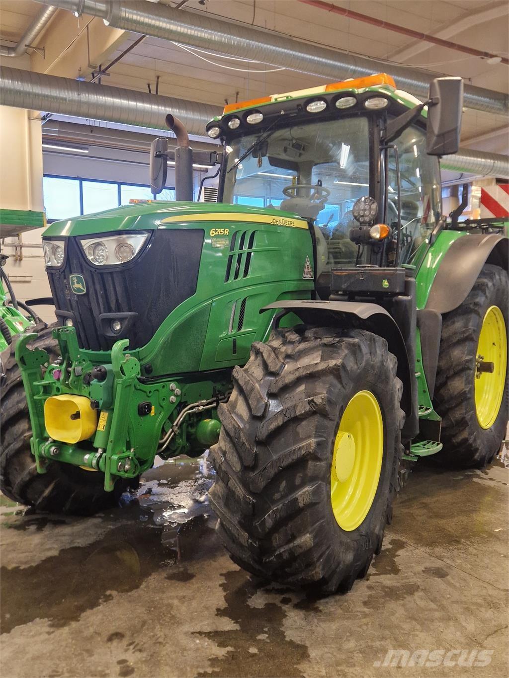John Deere 6215R Трактора