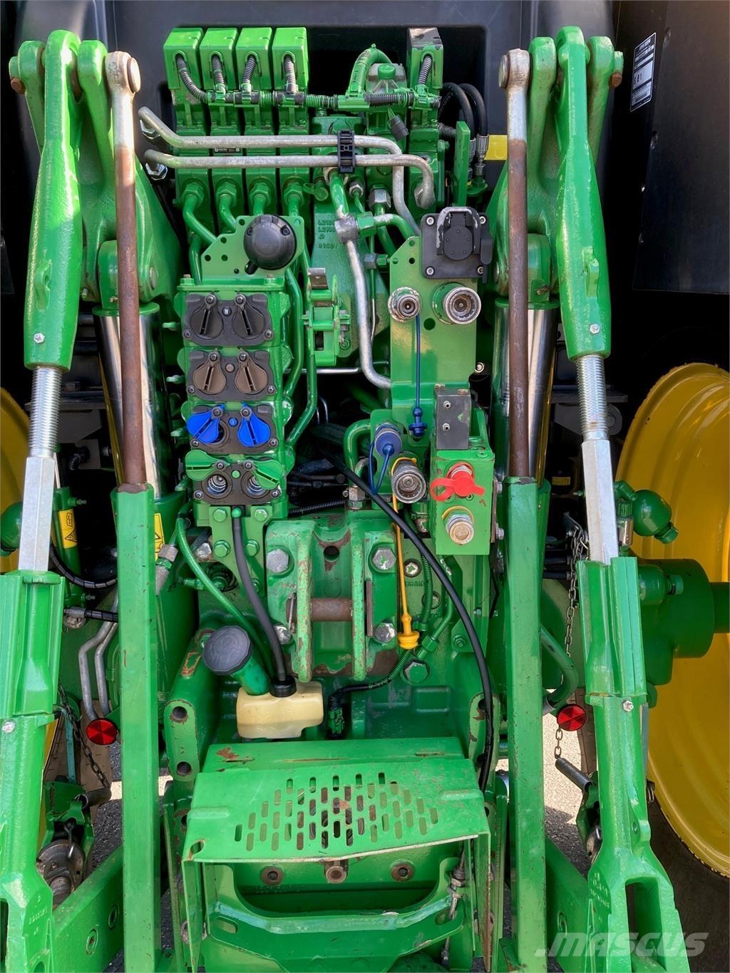 John Deere 6215R Трактора