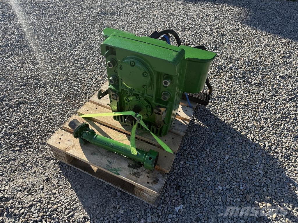 John Deere PTO Прочая техника для удобрений