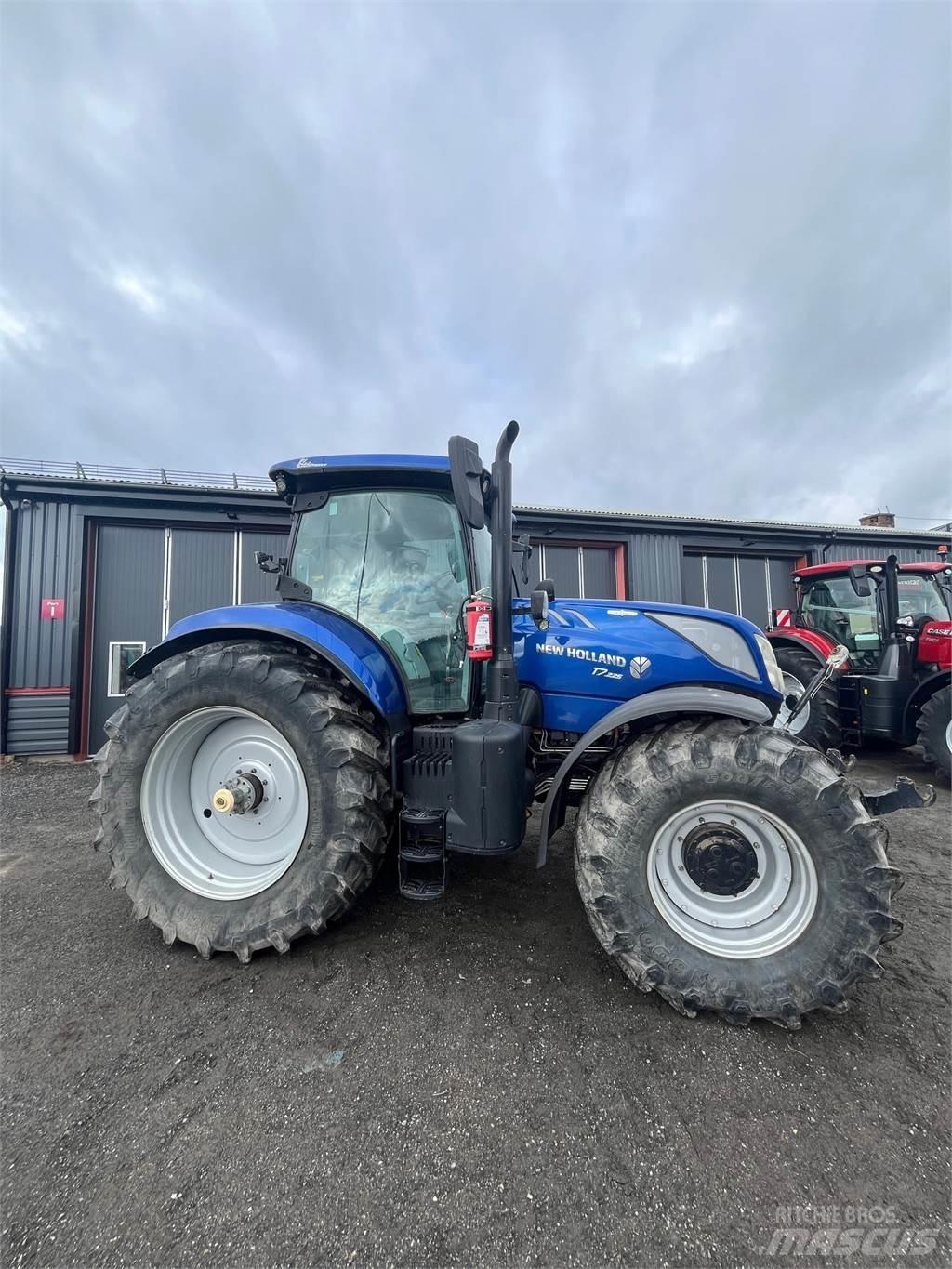 New Holland T7.225 Трактора