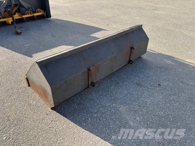  SNÖSKOPA 200 ÅLÖ TYP3 Навесное оборудование и запчасти