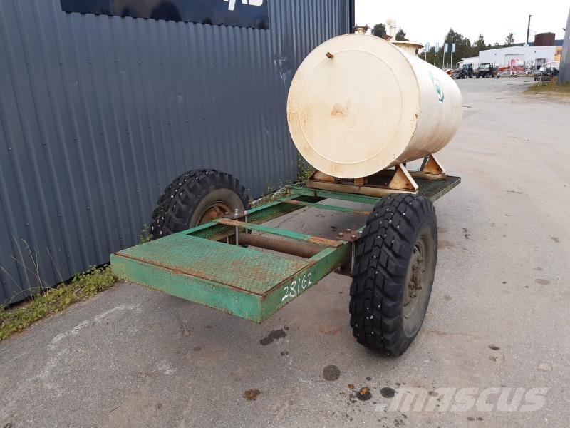  VAGN 1-AXLAD MED TANK Обычные тракторные прицепы