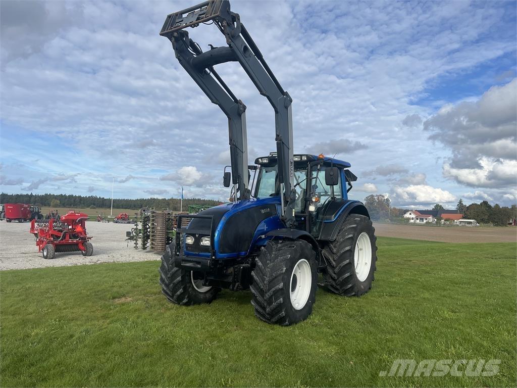 Valtra T151 E Трактора