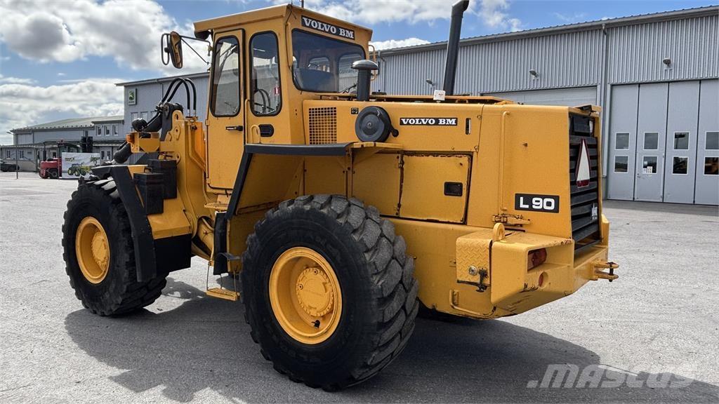 Volvo L90 LASTMASKIN Фронтальные погрузчики