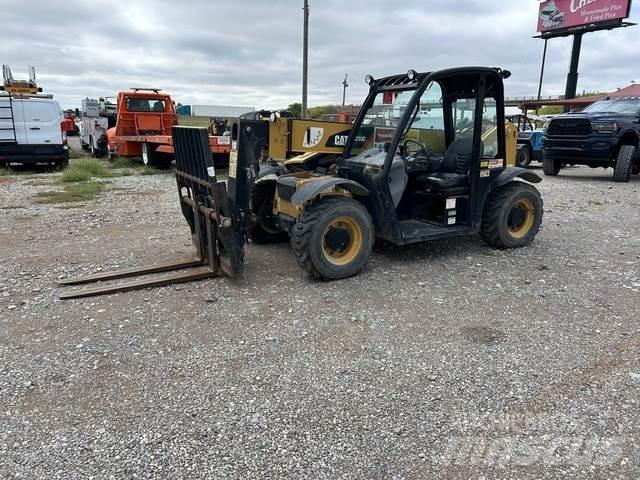CAT TH255C Телескопические погрузчики
