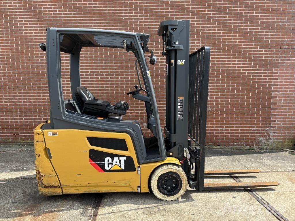 CAT 2ET4000 Электропогрузчики