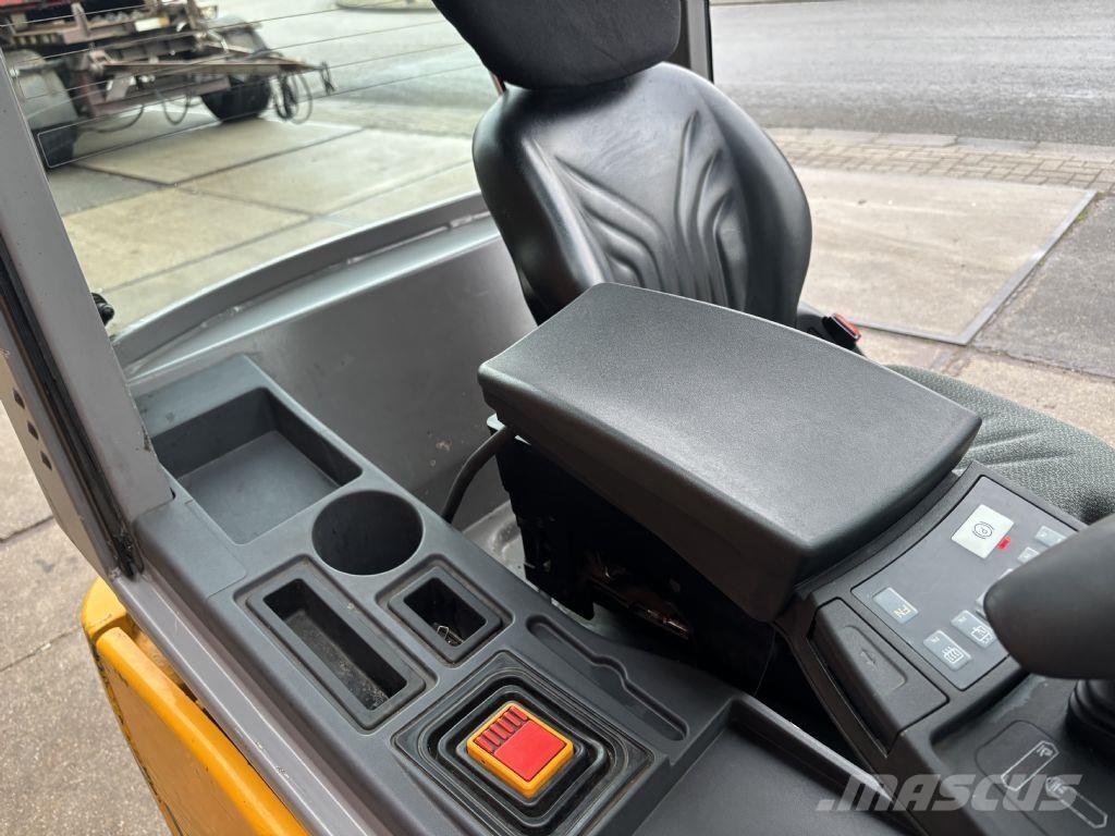 Jungheinrich EFG 216k Электропогрузчики