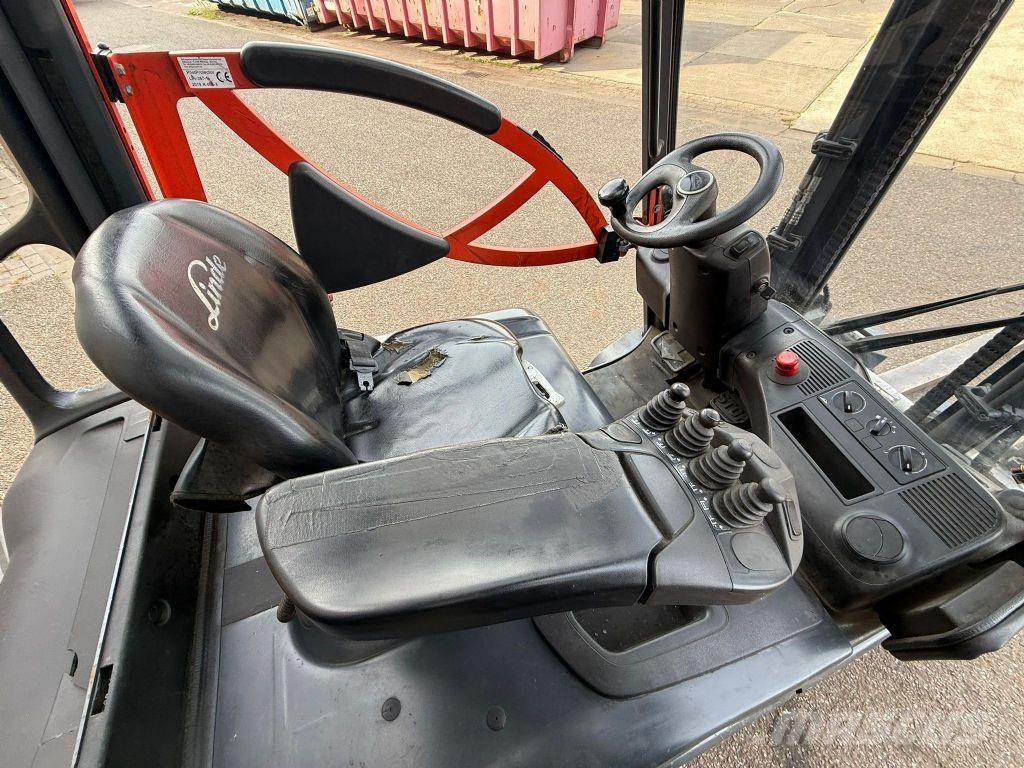 Linde E30-01 Электропогрузчики